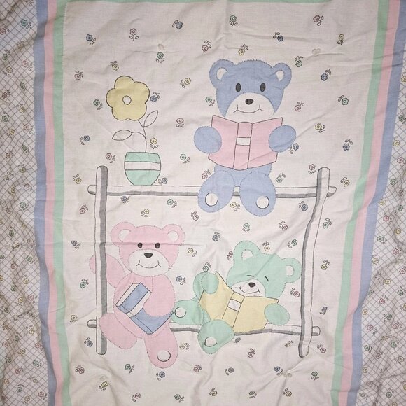 VTG 80s Hand Stitched Baby Quilt Blanket Hearts Teddy Bears Reading Books - Picture 2 of 10